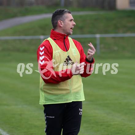 Fussball 1. KLasse B. Admira Villach gegen Rothenthurn.  Trainer Christian Rauter  (Admira Villach). Villach, am 13.4.2019.
Foto: Kuess
---
pressefotos, pressefotografie, kuess, qs, qspictures, sport, bild, bilder, bilddatenbank