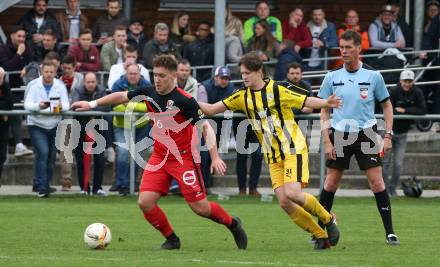 Fussball 1. KLasse B. Admira Villach gegen Rothenthurn.  Raimund Valtiner, (Admira Villach),  Fabio Norbert Daxer  (Rothethurn). Villach, am 13.4.2019.
Foto: Kuess
---
pressefotos, pressefotografie, kuess, qs, qspictures, sport, bild, bilder, bilddatenbank