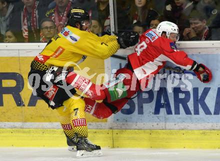 EBEL. Eishockey Bundesliga. KAC gegen	spusu Vienna Capitals.  Thomas Koch,  (KAC),  Matthew Clark (Vienna Capitals). Klagenfurt, am 16.4.2019.
Foto: Kuess

---
pressefotos, pressefotografie, kuess, qs, qspictures, sport, bild, bilder, bilddatenbank