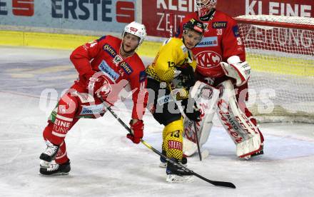 EBEL. Eishockey Bundesliga. KAC gegen	spusu Vienna Capitals. Adam Comrie,  (KAC), Emilio Romig (Vienna Capitals). Klagenfurt, am 16.4.2019.
Foto: Kuess

---
pressefotos, pressefotografie, kuess, qs, qspictures, sport, bild, bilder, bilddatenbank