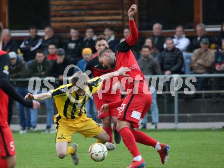 Fussball 1. KLasse B. Admira Villach gegen Rothenthurn.  Christoph Fischer,  (Admira Villach),   Grega Gorisek (Rothethurn). Villach, am 13.4.2019.
Foto: Kuess
---
pressefotos, pressefotografie, kuess, qs, qspictures, sport, bild, bilder, bilddatenbank