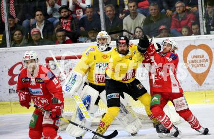 EBEL. Eishockey Bundesliga. KAC gegen	spusu Vienna Capitals. Geier Stefan, Bischofberger Johannes (KAC),  Lakos Philippe, Lamoureux Jean Philippe (Vienna Capitals). Klagenfurt, am 20.4.2019.
Foto: Kuess

---
pressefotos, pressefotografie, kuess, qs, qspictures, sport, bild, bilder, bilddatenbank