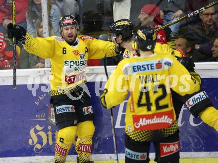 EBEL. Eishockey Bundesliga. KAC gegen	spusu Vienna Capitals. Torjubel Rafael Rotter, Sondre Olden, Alex Wall (Vienna Capitals). Klagenfurt, am 24.4.2019.
Foto: Kuess

---
pressefotos, pressefotografie, kuess, qs, qspictures, sport, bild, bilder, bilddatenbank