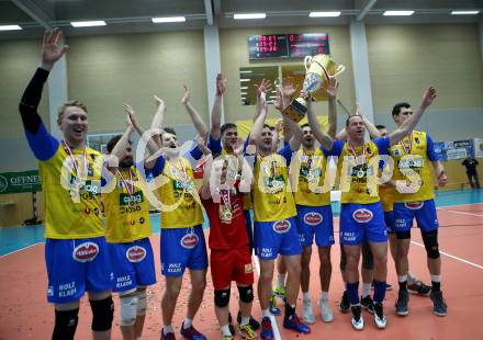 Volleyball. AVL Finale. SK Posojilnica Aich/Dob gegen SG Union Raiffeisen Waldviertel. Meisterjubel (Aich/Dob). Bleiburg, 24.4.2019.
Foto: Kuess
---
pressefotos, pressefotografie, kuess, qs, qspictures, sport, bild, bilder, bilddatenbank