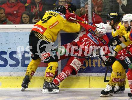 EBEL. Eishockey Bundesliga. KAC gegen	spusu Vienna Capitals. Marco Richter,  (KAC), Philippe Lakos (Vienna Capitals). Klagenfurt, am 24.4.2019.
Foto: Kuess

---
pressefotos, pressefotografie, kuess, qs, qspictures, sport, bild, bilder, bilddatenbank
