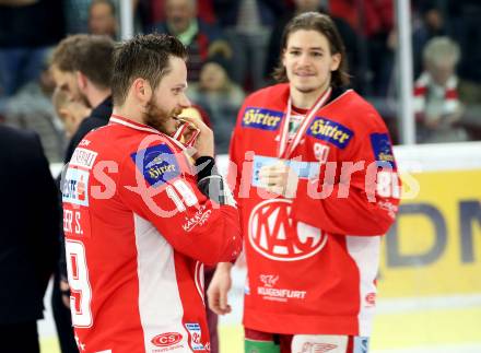 EBEL. Eishockey Bundesliga. KAC gegen	spusu Vienna Capitals. Meisterjubel  Stefan Geier, Nikolaus Kraus (KAC). Klagenfurt, am 24.4.2019.
Foto: Kuess

---
pressefotos, pressefotografie, kuess, qs, qspictures, sport, bild, bilder, bilddatenbank