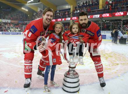 EBEL. Eishockey Bundesliga. KAC gegen	spusu Vienna Capitals. Meisterjubel   Andrew Kozek, Nicolas Petersen mit Toechter (KAC). Klagenfurt, am 24.4.2019.
Foto: Kuess

---
pressefotos, pressefotografie, kuess, qs, qspictures, sport, bild, bilder, bilddatenbank