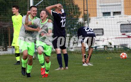 Fussball 2. Klasse C. Himmelberg gegen Gurk.  Torjubel Dejan Tejic, Oliver Liebetegger (Gurk). Himmelberg, am 27.4.2019.
Foto: Kuess
---
pressefotos, pressefotografie, kuess, qs, qspictures, sport, bild, bilder, bilddatenbank