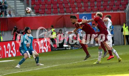 Fussball. UNIQA OEFB Cup. FC Red Bulll Salzburg gegen SK Rapid Wien. Munas Dabbur, Fredrik Gulbrandsen (Salzburg), Richard Strebinger (Wien). Klagenfurt, Woerthersee Stadion, am 1.5.2019.
Foto: Kuess 
---
pressefotos, pressefotografie, kuess, qs, qspictures, sport, bild, bilder, bilddatenbank