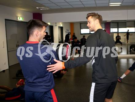 Fussball. 2. Liga. âSK Austria Klagenfurt. Training. Marcel Kuster, Patrik Dzalto. Klagenfurt, 26.2.2019.
Foto: Kuess
---
pressefotos, pressefotografie, kuess, qs, qspictures, sport, bild, bilder, bilddatenbank