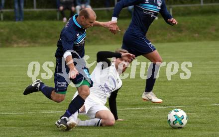 Fussball Unterliga Ost, Ludmannsdorf gegen Sele Zell. Darko Babic,  (Ludmannsdorf), Dorian Urank (Sele). Ludmannsdorf, am 8.5.2019.
Foto: Kuess
---
pressefotos, pressefotografie, kuess, qs, qspictures, sport, bild, bilder, bilddatenbank