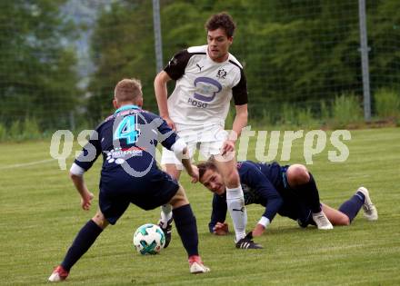 Fussball Unterliga Ost, Ludmannsdorf gegen Sele Zell. Valentin Denis Lausegger, Nikolas Keuschnig,  (Ludmannsdorf), Gabriel Gregorn (Sele). Ludmannsdorf, am 8.5.2019.
Foto: Kuess
---
pressefotos, pressefotografie, kuess, qs, qspictures, sport, bild, bilder, bilddatenbank