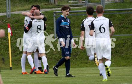 Fussball Unterliga Ost, Ludmannsdorf gegen Sele Zell.  Torjubel Davor Bokalic, Miran Kelih  (Sele). Ludmannsdorf, am 8.5.2019.
Foto: Kuess
---
pressefotos, pressefotografie, kuess, qs, qspictures, sport, bild, bilder, bilddatenbank