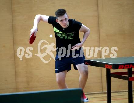 Tischtennis.  Kaerntner Meisterschaften. Martin Gutschi, . Feldkirchen, 2.12.2018.
Foto: Kuess
---
pressefotos, pressefotografie, kuess, qs, qspictures, sport, bild, bilder, bilddatenbank