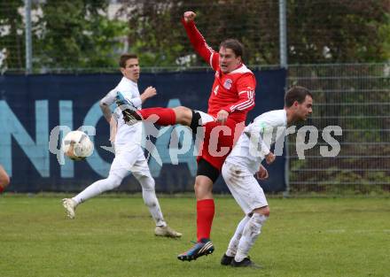 Fussball 2. KLasse C. KAC B 1909 Juniors gegen SC St. Veit. Walter Auer,  (KAC), Johannes Michael Steiner (St. Veit). Klagenfurt, am 5.5.2019.
Foto: Kuess
---
pressefotos, pressefotografie, kuess, qs, qspictures, sport, bild, bilder, bilddatenbank