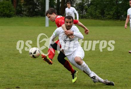 Fussball 2. KLasse C. KAC B 1909 Juniors gegen SC St. Veit. Maximilian Alexander Trachmann,  (KAC), Ramazan Guerkan (St. Veit). Klagenfurt, am 5.5.2019.
Foto: Kuess
---
pressefotos, pressefotografie, kuess, qs, qspictures, sport, bild, bilder, bilddatenbank