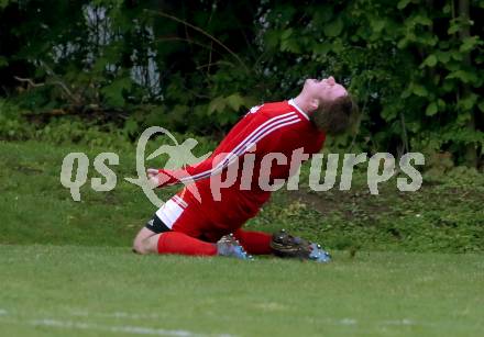 Fussball 2. KLasse C. KAC B 1909 Juniors gegen SC St. Veit. Torjubel Walter Auer (KAC). Klagenfurt, am 5.5.2019.
Foto: Kuess
---
pressefotos, pressefotografie, kuess, qs, qspictures, sport, bild, bilder, bilddatenbank