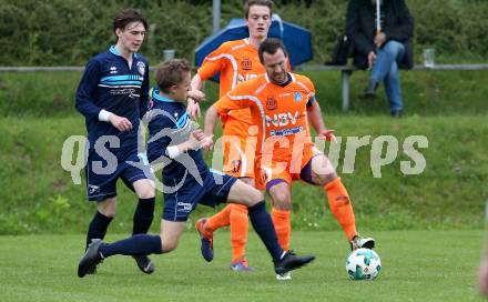 Fussball Unterliga Ost. Ludmannsdorf gegen Eisenkappel. Julian Hobel,  (Ludmannsdorf),  Toni Smrtnik (Eisenkappel). Ludmannsdorf, am 19.5.2018.
Foto: Kuess
---
pressefotos, pressefotografie, kuess, qs, qspictures, sport, bild, bilder, bilddatenbank