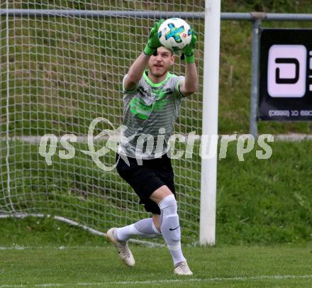 Fussball Unterliga Ost. Ludmannsdorf gegen Eisenkappel. Wilhelm Sandner (Ludmannsdorf). Ludmannsdorf, am 19.5.2018.
Foto: Kuess
---
pressefotos, pressefotografie, kuess, qs, qspictures, sport, bild, bilder, bilddatenbank