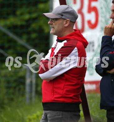 Fussball Unterliga Ost. Ludmannsdorf gegen Eisenkappel. Trainer Simon Hans Paulitsch (Ludmannsdorf). Ludmannsdorf, am 19.5.2018.
Foto: Kuess
---
pressefotos, pressefotografie, kuess, qs, qspictures, sport, bild, bilder, bilddatenbank