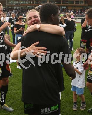 Fussball tipico Bundesliga. RZ Pellets WAC gegen SK Puntigamer Sturm Graz.  Jubel Waltraud Riegler, Sekou Koita (WAC). Wolfsberg, am 26.5.2019.
Foto: Kuess

---
pressefotos, pressefotografie, kuess, qs, qspictures, sport, bild, bilder, bilddatenbank