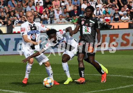 Fussball tipico Bundesliga. RZ Pellets WAC gegen SK Puntigamer Sturm Graz.  Sekou Koita, (WAC),  Fabian Koch, Gideon Mensah (Graz). Wolfsberg, am 26.5.2019.
Foto: Kuess

---
pressefotos, pressefotografie, kuess, qs, qspictures, sport, bild, bilder, bilddatenbank