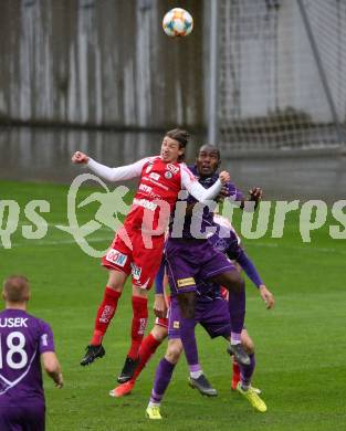 Fussball. 2. Liga. âSK Austria Klagenfurt gegen SK Vorwaerts Steyr.  Ousseini Nji Mfifen Mounpain, (Klagenfurt), Simon Gasperlmair  (Vorwaerts Steyr). Klagenfurt, 29.5.2019.
Foto: Kuess
---
pressefotos, pressefotografie, kuess, qs, qspictures, sport, bild, bilder, bilddatenbank