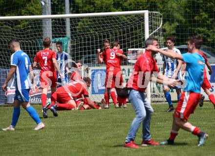 Fussball 1. Klasse B. Rothenthurn gegen VSV . Torjubel Alexander Hackl (Rothenthurn). Rothenthurn, am 26.5.2019.
Foto: Kuess
---
pressefotos, pressefotografie, kuess, qs, qspictures, sport, bild, bilder, bilddatenbank