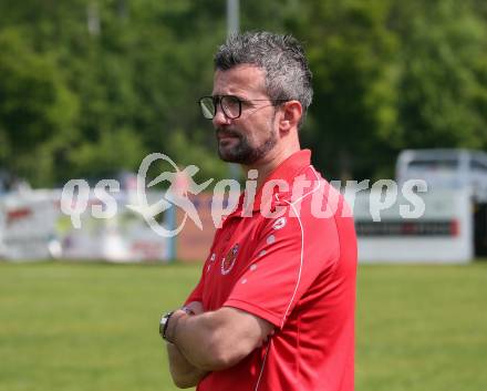 Fussball 1. Klasse B. Rothenthurn gegen VSV . Trainer Andreas Dominikus Daxer (Rothenthurn). Rothenthurn, am 26.5.2019.
Foto: Kuess
---
pressefotos, pressefotografie, kuess, qs, qspictures, sport, bild, bilder, bilddatenbank