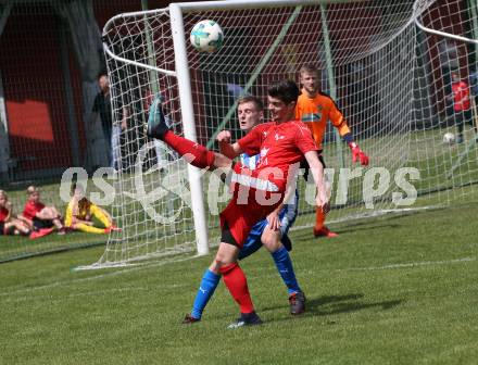Fussball 1. Klasse B. Rothenthurn gegen VSV .  Marcel Huber (Rothenthurn),  Raphael Velikogne (VSV). Rothenthurn, am 26.5.2019.
Foto: Kuess
---
pressefotos, pressefotografie, kuess, qs, qspictures, sport, bild, bilder, bilddatenbank