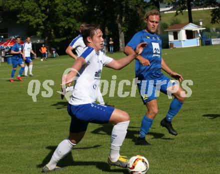 Fussball Kaerntner Liga. Treibach gegen Matrei. Fabian Christian Gangl,   (Treibach), Christoph Jestl (Matrei). Treibach, am 8.6.2019.
Foto: Kuess
---
pressefotos, pressefotografie, kuess, qs, qspictures, sport, bild, bilder, bilddatenbank