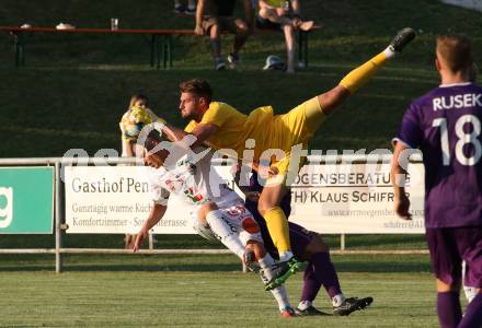 Fussball Testspiel. SK Austria KLagenfurt gegen RZ Pellets WAC.  Riko Sygo, (Klagenfurt), Sven Sprangler  (WAC). Koettmannsdorf, am 5.4.2019.
Foto: Kuess
www.qspictures.net
---
pressefotos, pressefotografie, kuess, qs, qspictures, sport, bild, bilder, bilddatenbank