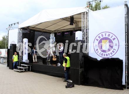 Fussball 2. Liga. Eroeffnungsfeier SK Austria Klagenfurt.  Enthuellung des neuen Verreinswappens . Klagenfurt, am 13.7.2019.
Foto: Kuess
---
pressefotos, pressefotografie, kuess, qs, qspictures, sport, bild, bilder, bilddatenbank