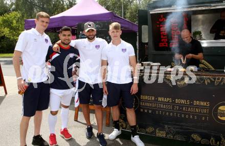 Fussball 2. Liga. Eroeffnungsfeier SK Austria Klagenfurt.   Scott Kennedy, Maximiliano Moreira, Kosmas Gkezos, Florian Freissegger. Klagenfurt, am 13.7.2019.
Foto: Kuess
---
pressefotos, pressefotografie, kuess, qs, qspictures, sport, bild, bilder, bilddatenbank