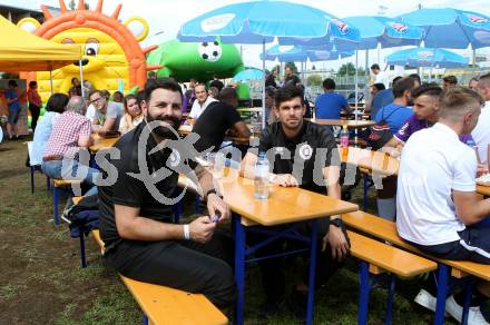 Fussball 2. Liga. Eroeffnungsfeier SK Austria Klagenfurt.   Christopher Winkler, Hannes Sauerschnig. Klagenfurt, am 13.7.2019.
Foto: Kuess
---
pressefotos, pressefotografie, kuess, qs, qspictures, sport, bild, bilder, bilddatenbank