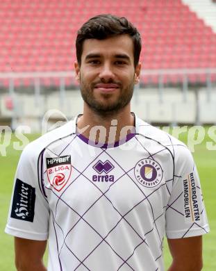 Fussball 2. Liga. SK Austria Klagenfurt. Mannschaftsfototermin. Portrait.   Pol Gkezos. Klagenfurt, am 13.7.2019.
Foto: Kuess
www.qspictures.net
---
pressefotos, pressefotografie, kuess, qs, qspictures, sport, bild, bilder, bilddatenbank