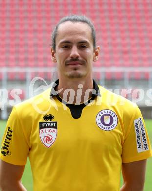 Fussball 2. Liga. SK Austria Klagenfurt. Mannschaftsfototermin. Portrait.   Zan Pelko. Klagenfurt, am 13.7.2019.
Foto: Kuess
www.qspictures.net
---
pressefotos, pressefotografie, kuess, qs, qspictures, sport, bild, bilder, bilddatenbank