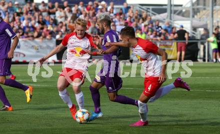 Fussball. 2. Liga. âSK Austria Klagenfurt gegen FC Liefering. Okan Aydin,  (Klagenfurt), Nicolas Seiwald, Amar Dedic (Liefering). Klagenfurt, 4.8.2019.
Foto: Kuess
www.qspictures.net
---
pressefotos, pressefotografie, kuess, qs, qspictures, sport, bild, bilder, bilddatenbank