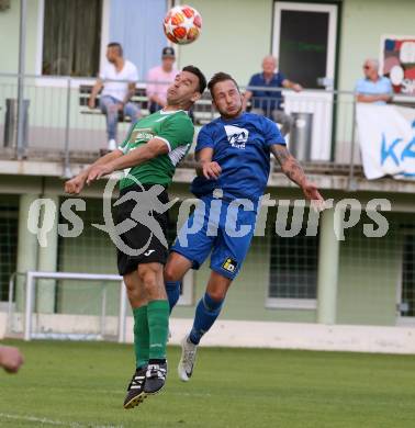 Fussball Unterliga West. Seeboden gegen Matrei.  Antun Miskovic,  (Seeboden), Daniel Resinger (Matrei). Seeboden, am 3.8.2019.
Foto: Kuess
www.qspictures.net
---
pressefotos, pressefotografie, kuess, qs, qspictures, sport, bild, bilder, bilddatenbank