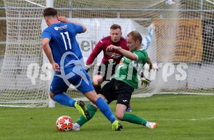 Fussball Unterliga West. Seeboden gegen Matrei. Bernhard Abwerzger, Christoph Eigenberger (Seeboden), Oliver Josef Steiner (Matrei). Seeboden, am 3.8.2019.
Foto: Kuess
www.qspictures.net
---
pressefotos, pressefotografie, kuess, qs, qspictures, sport, bild, bilder, bilddatenbank