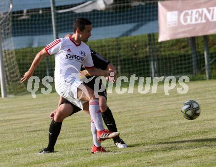 Fussball. Kaerntner Liga. Bleiburg gegen St. Jakob/Ros. Nikola Tolimir (Bleiburg),  Marco Koller (St. Jakob). Bleiburg, 3.8.2019.
Foto: Kuess
www.qspictures.net
---
pressefotos, pressefotografie, kuess, qs, qspictures, sport, bild, bilder, bilddatenbank