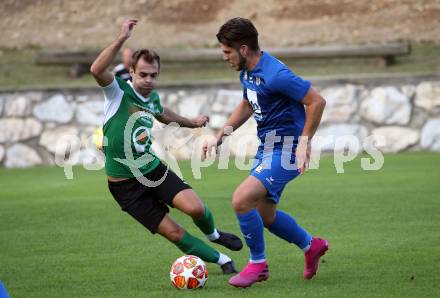 Fussball Unterliga West. Seeboden gegen Matrei. Anton Peric, (Seeboden),  Jonathan Panzl  (Matrei). Seeboden, am 3.8.2019.
Foto: Kuess
www.qspictures.net
---
pressefotos, pressefotografie, kuess, qs, qspictures, sport, bild, bilder, bilddatenbank