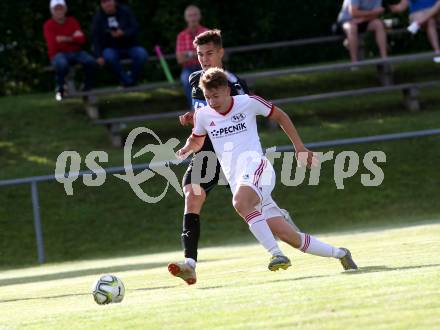 Fussball. Kaerntner Liga. Bleiburg gegen St. Jakob/Ros.  Alen Hrovat (Bleiburg), Florian Schaller  (St. Jakob). Bleiburg, 3.8.2019.
Foto: Kuess
www.qspictures.net
---
pressefotos, pressefotografie, kuess, qs, qspictures, sport, bild, bilder, bilddatenbank