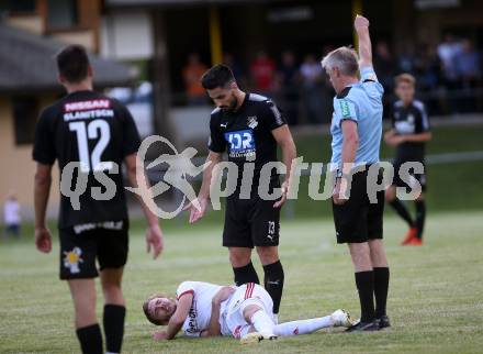 Fussball. Kaerntner Liga. Bleiburg gegen St. Jakob/Ros.  Senad Jahic (Bleiburg),  Thomas Ogradnig (St. Jakob). Bleiburg, 3.8.2019.
Foto: Kuess
www.qspictures.net
---
pressefotos, pressefotografie, kuess, qs, qspictures, sport, bild, bilder, bilddatenbank