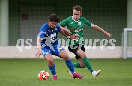 Fussball Unterliga West. Seeboden gegen Matrei. Karl Georg Klinar,  (Seeboden), Jonathan Panzl (Matrei). Seeboden, am 3.8.2019.
Foto: Kuess
www.qspictures.net
---
pressefotos, pressefotografie, kuess, qs, qspictures, sport, bild, bilder, bilddatenbank