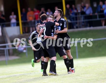 Fussball. Kaerntner Liga. Bleiburg gegen St. Jakob/Ros.  Torjubel Raphael Lukas Kulterer, Tilen Zoric, Dominik Peketz (Bleiburg). Bleiburg, 3.8.2019.
Foto: Kuess
www.qspictures.net
---
pressefotos, pressefotografie, kuess, qs, qspictures, sport, bild, bilder, bilddatenbank