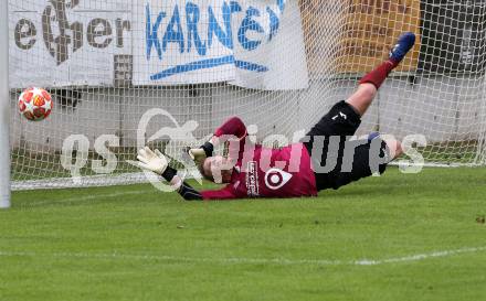 Fussball Unterliga West. Seeboden gegen Matrei.  Christoph Eigenberger (Seeboden). Seeboden, am 3.8.2019.
Foto: Kuess
www.qspictures.net
---
pressefotos, pressefotografie, kuess, qs, qspictures, sport, bild, bilder, bilddatenbank