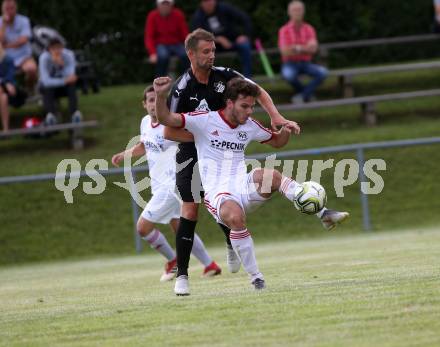 Fussball. Kaerntner Liga. Bleiburg gegen St. Jakob/Ros. Patrick Paul Oswaldi  (Bleiburg), Christoph Omann  (St. Jakob). Bleiburg, 3.8.2019.
Foto: Kuess
www.qspictures.net
---
pressefotos, pressefotografie, kuess, qs, qspictures, sport, bild, bilder, bilddatenbank