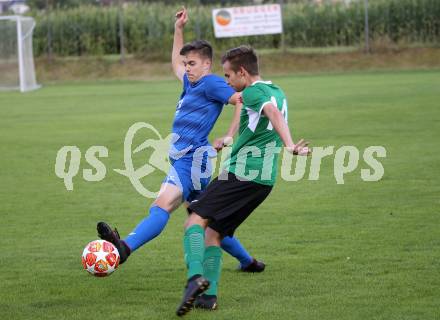 Fussball Unterliga West. Seeboden gegen Matrei. Tomas Zlanabitnig, (Seeboden), Manuel Hanser  (Matrei). Seeboden, am 3.8.2019.
Foto: Kuess
www.qspictures.net
---
pressefotos, pressefotografie, kuess, qs, qspictures, sport, bild, bilder, bilddatenbank