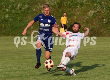 Fussball Kaerntner Liga. Maria Saal gegen Treibach.  Roland Krenn,  (Maria Saal),  Jonas Warmuth (Treibach). Maria Saal, am 10.8.2019.
Foto: Kuess
www.qspictures.net
---
pressefotos, pressefotografie, kuess, qs, qspictures, sport, bild, bilder, bilddatenbank